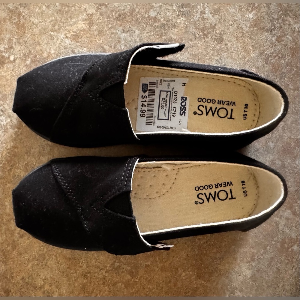 TOMS Kids Black Moccasins